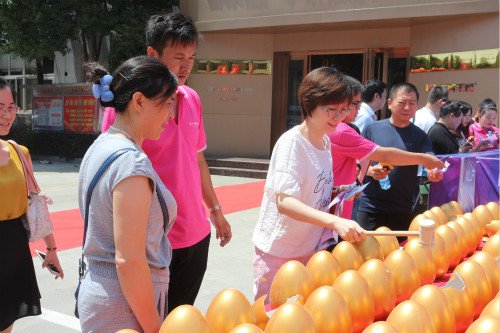 客来福“6.17定制衣柜文化节”隆重举行